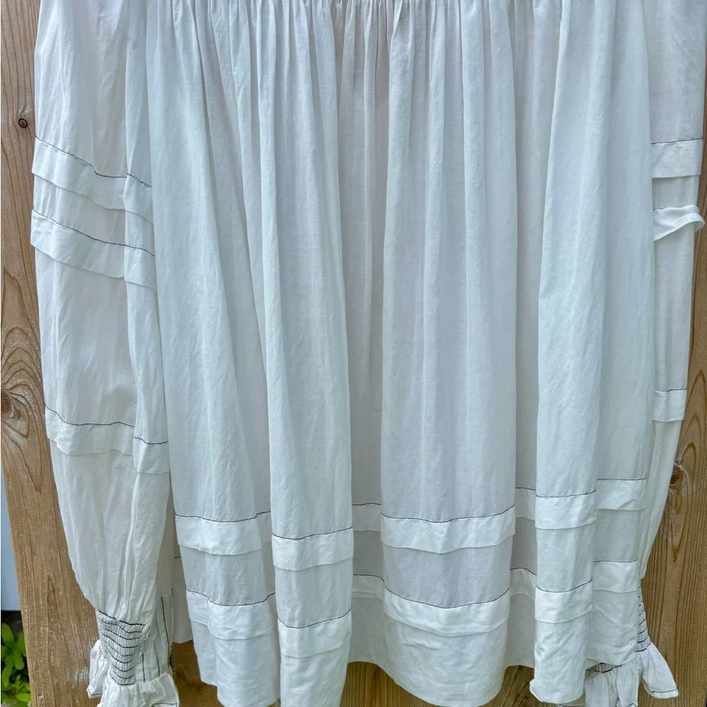 Anthropologie White Long-Sleeve Airy Babydoll Blouse Tunic Top Size Small
